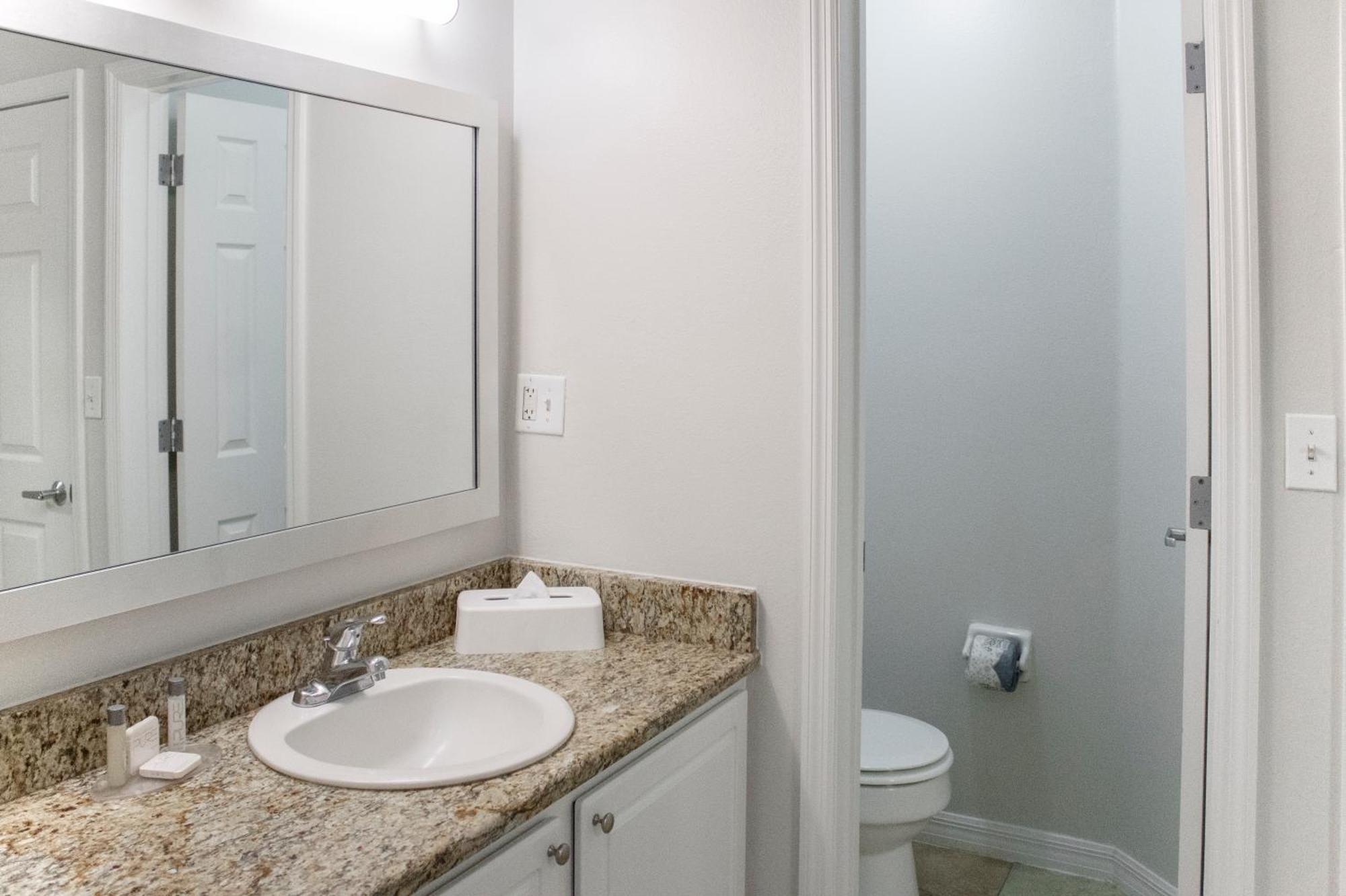 Barefoot'N Resort Kissimmee Orlando سيليبريشن الغرفة الصورة